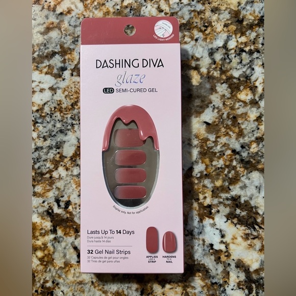 Dashing Diva Glaze Semi Cured Gel Nail Polish Strips Bundle of 5 - Picture 3 of 6